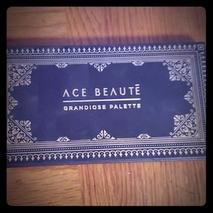 Ace Beaute Grandin palette